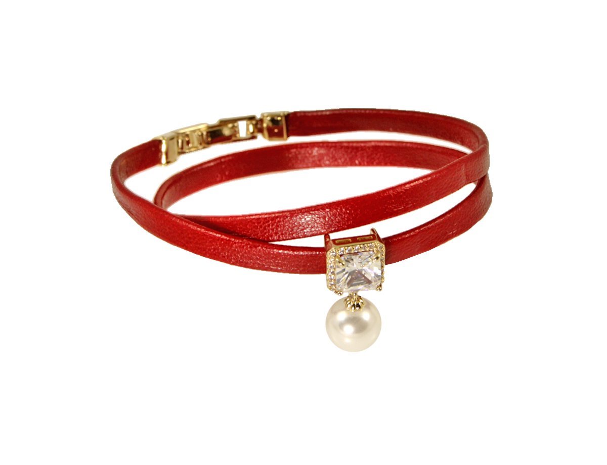 Красный браслет с подвеской -  купить в интернет-магазине Белый Барс - фото