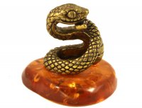 Сувениры из янтаря Змея