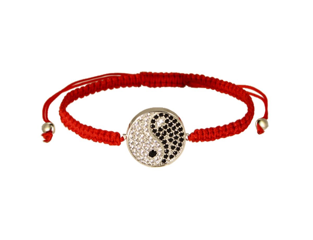 Красная нить браслет на запястье -  купить в интернет-магазине Белый Барс - фото
